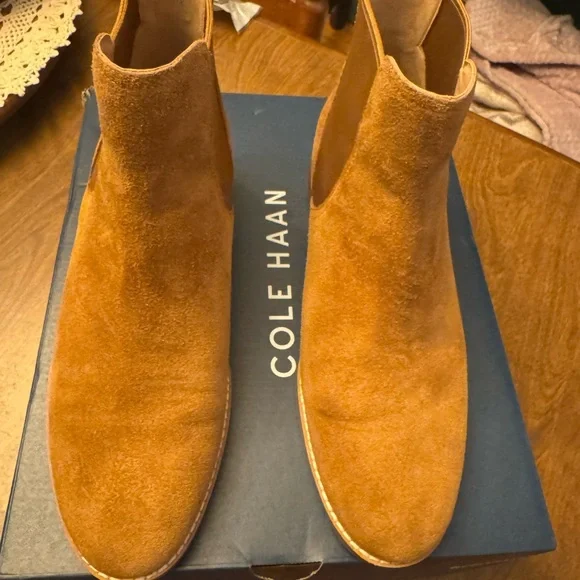 Cole Haan Rebecca chelsea boot - Size 8 - Picture 7 of 7